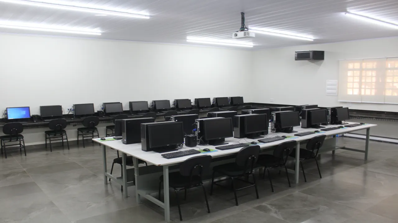 Sala de Aula Liceu olimpia 05